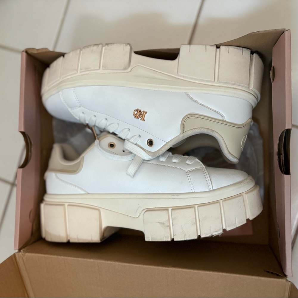 $30 Hawkins Shanghai White and Cream Chunky Sneakers